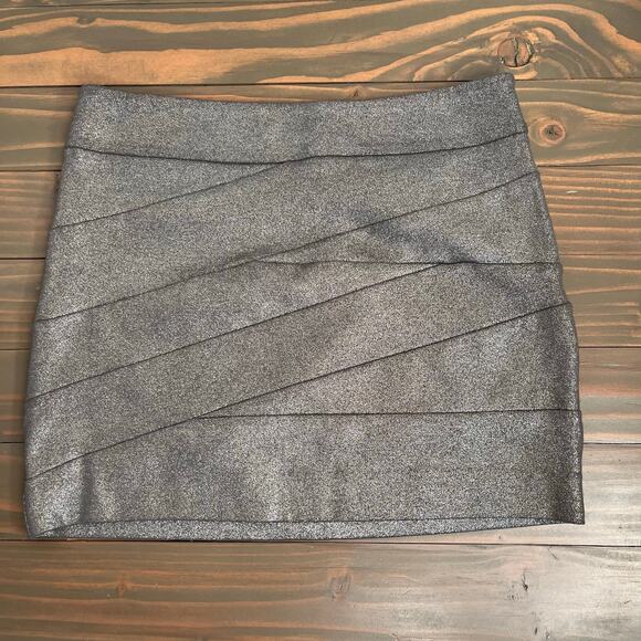Express Silver Sparkle Stretchy Micro Mini Skirt NWT Size 0 - Picture 1 of 6